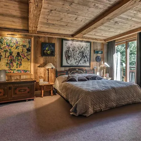 Beautiful Well Located Sleeps 8 Apartment *